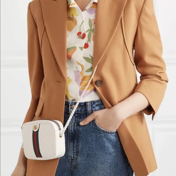 ❌SOLD❌ Gucci silver camera bag - Picture 6 of 9